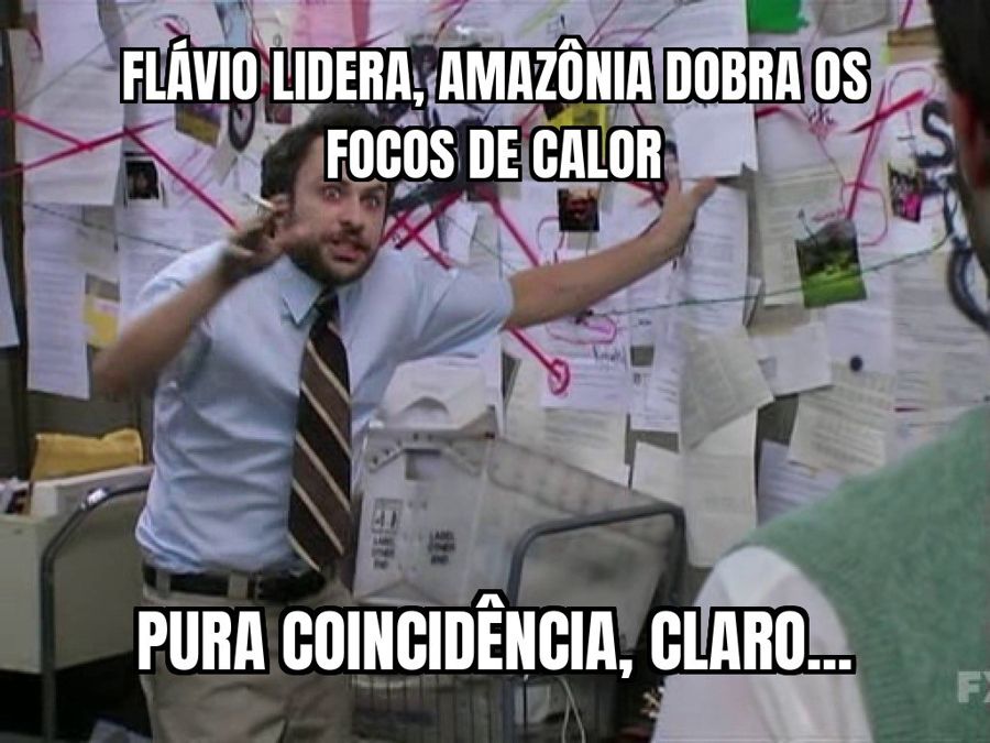 Depois que Flávio Bolsonaro liderou o 1º turno, focos de calor dobraram na Amazônia